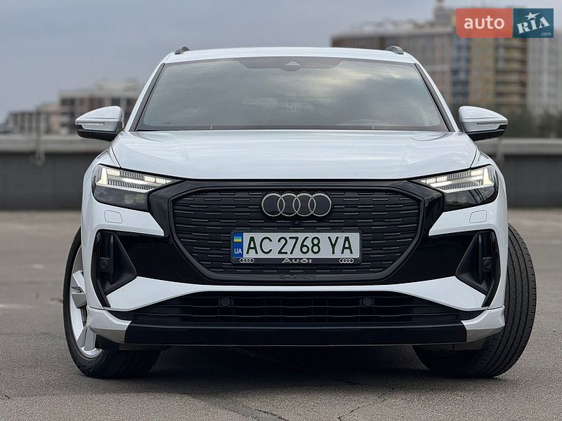 Внедорожник / Кроссовер Audi Q4 e-tron 2021 в Киеве