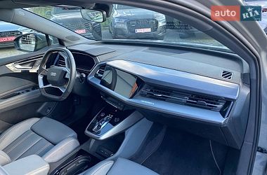 Внедорожник / Кроссовер Audi Q4 e-tron 2024 в Львове