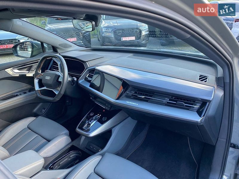 Внедорожник / Кроссовер Audi Q4 e-tron 2024 в Львове
