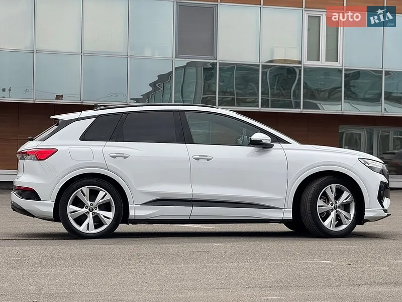 Audi Q4 e-tron 2021 VIN WAUZZZFZ7NP006624 фото оголошення 14 з 66