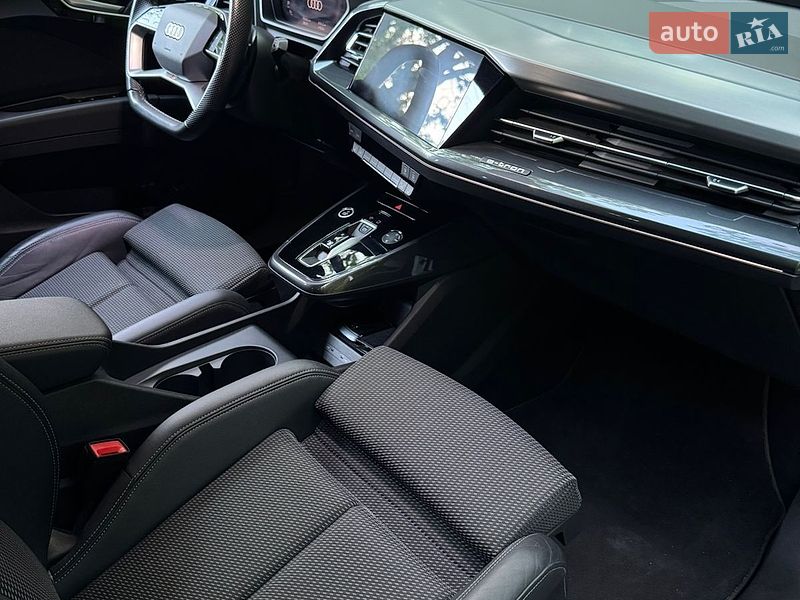 Внедорожник / Кроссовер Audi Q4 e-tron 2022 в Ужгороде фото 18 Внедорожник / Кроссовер Audi Q4 e-tron 2022 в Ужгороде