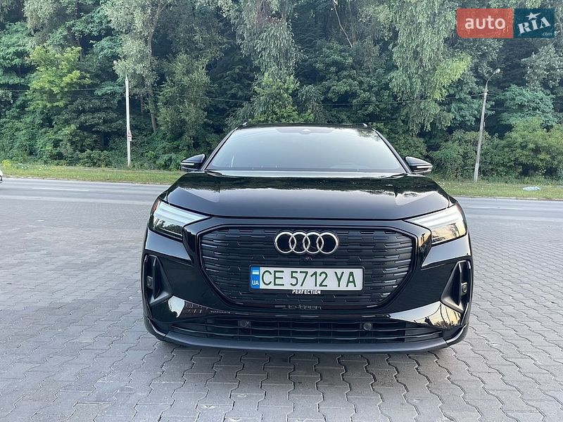 Audi Q4 e-tron 2024 Audi Q4 e-tron 2024