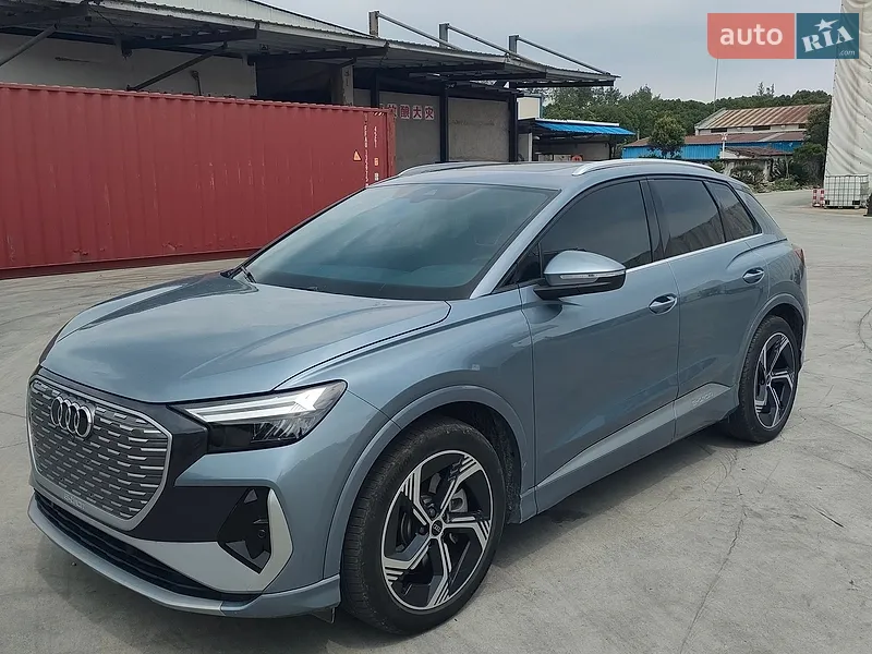 Audi Q4 e-tron 2024