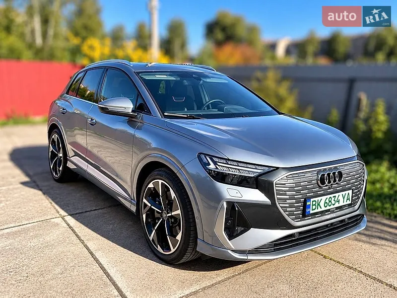 Audi Q4 e-tron 2023