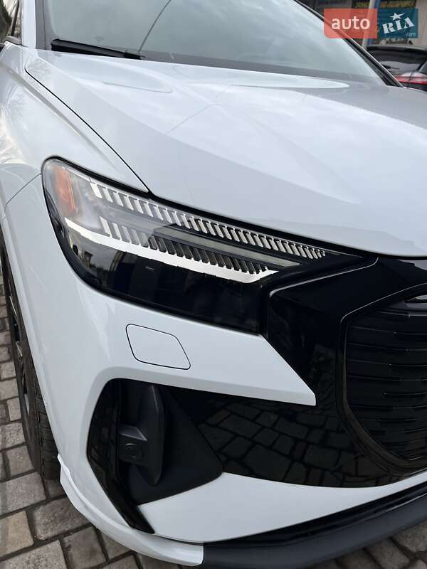Позашляховик / Кросовер Audi Q4 Sportback e-tron 2023 в Львові