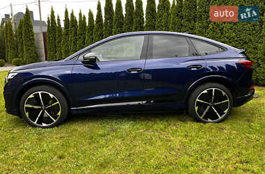 Позашляховик / Кросовер Audi Q4 Sportback e-tron 2022 в 