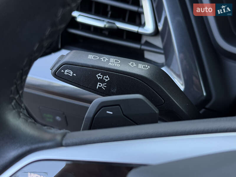 Внедорожник / Кроссовер Audi Q4 Sportback e-tron 2023 в Николаеве