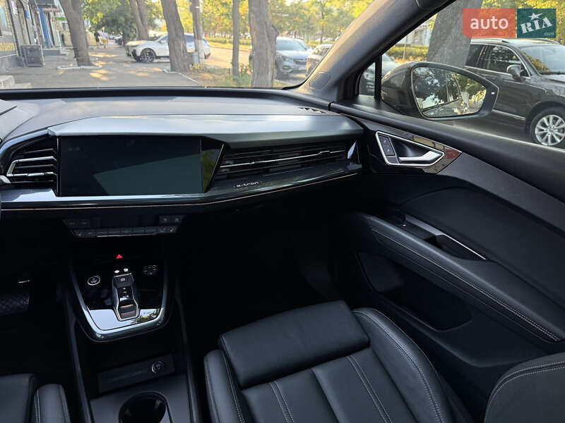 Внедорожник / Кроссовер Audi Q4 Sportback e-tron 2023 в Николаеве