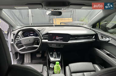 Внедорожник / Кроссовер Audi Q4 Sportback e-tron 2023 в 