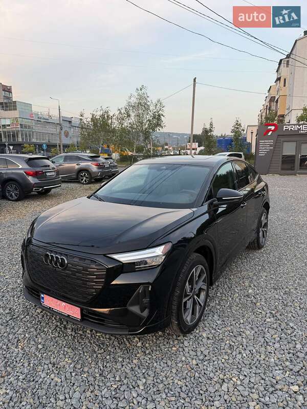 Внедорожник / Кроссовер Audi Q4 Sportback e-tron 2023 в 