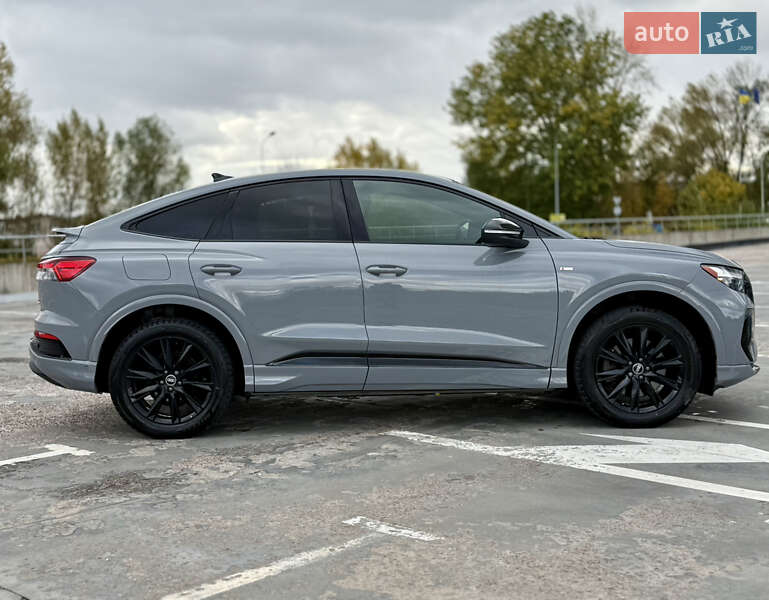 Позашляховик / Кросовер Audi Q4 Sportback e-tron 2022 в Києві
