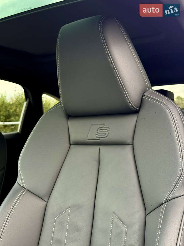 Позашляховик / Кросовер Audi Q4 Sportback e-tron 2022 в Києві