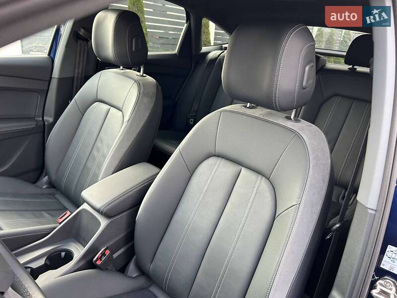 Внедорожник / Кроссовер Audi Q4 Sportback e-tron 2023 в Каменец-Подольском