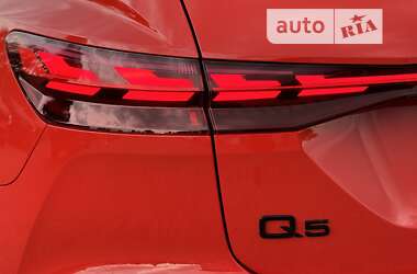 Внедорожник / Кроссовер Audi Q5 e-tron 2022 в Луцке