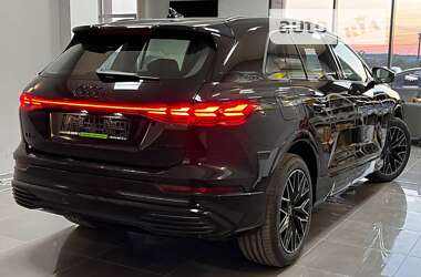 Внедорожник / Кроссовер Audi Q5 e-tron 2024 в Киеве