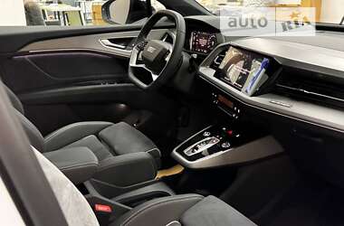 Позашляховик / Кросовер Audi Q5 e-tron 2024 в Києві