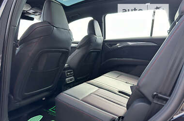 Внедорожник / Кроссовер Audi Q5 e-tron 2024 в 