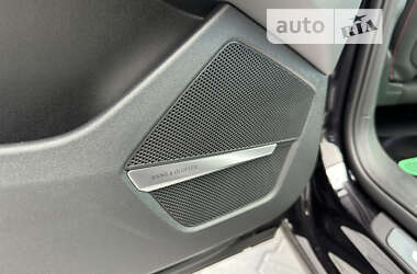 Внедорожник / Кроссовер Audi Q5 e-tron 2024 в 