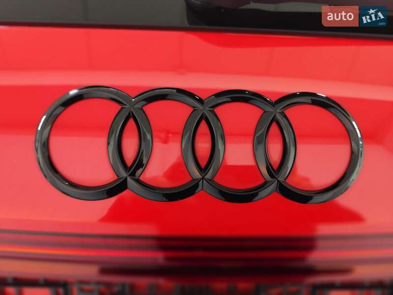 Позашляховик / Кросовер Audi Q5 e-tron 2023 в Києві