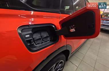Позашляховик / Кросовер Audi Q5 e-tron 2023 в 