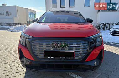 Внедорожник / Кроссовер Audi Q5 e-tron 2022 в 