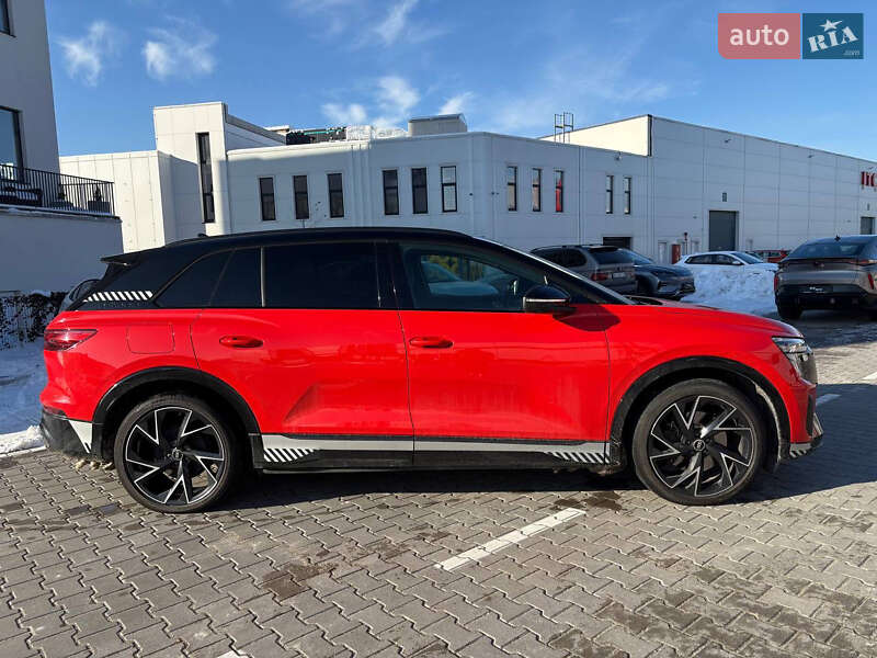 Внедорожник / Кроссовер Audi Q5 e-tron 2022 в Киеве фото 6 Внедорожник / Кроссовер Audi Q5 e-tron 2022 в Киеве