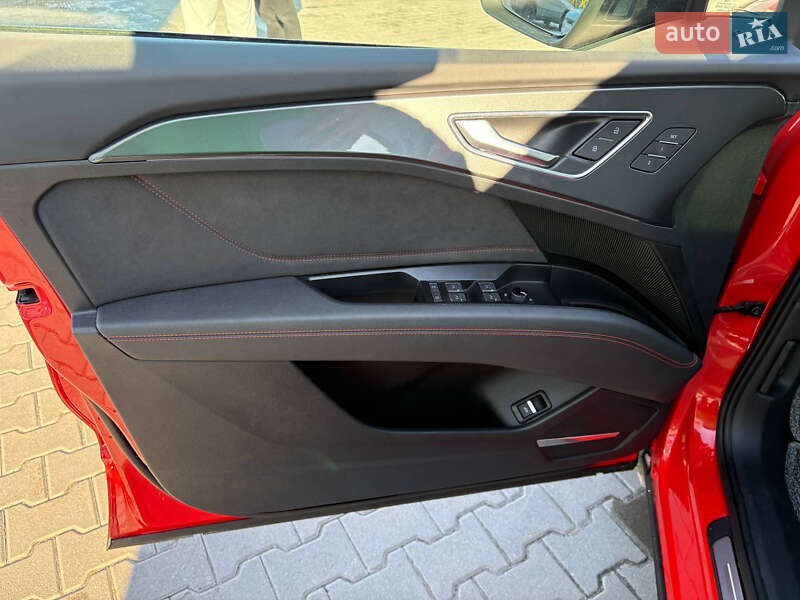 Внедорожник / Кроссовер Audi Q5 e-tron 2022 в Киеве фото 16 Внедорожник / Кроссовер Audi Q5 e-tron 2022 в Киеве