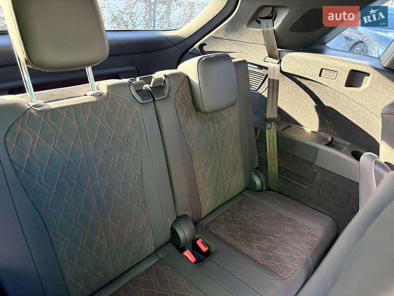 Внедорожник / Кроссовер Audi Q5 e-tron 2022 в Киеве фото 39 Внедорожник / Кроссовер Audi Q5 e-tron 2022 в Киеве