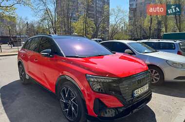 Внедорожник / Кроссовер Audi Q5 e-tron 2022 в Днепре