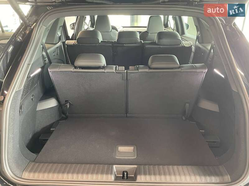 Позашляховик / Кросовер Audi Q5 e-tron 2023 в Львові
