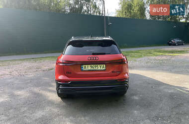 Внедорожник / Кроссовер Audi Q5 e-tron 2022 в 