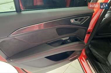 Внедорожник / Кроссовер Audi Q5 e-tron 2022 в 