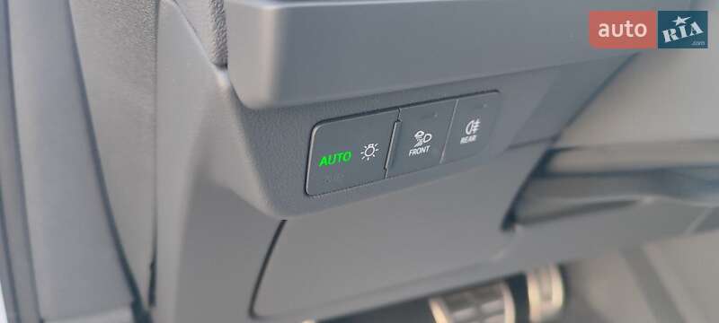 Позашляховик / Кросовер Audi Q5 e-tron 2024 в Києві