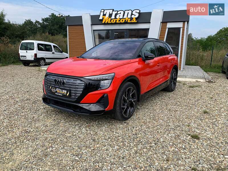 Внедорожник / Кроссовер Audi Q5 e-tron 2022 в Стрые