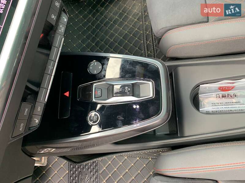 Внедорожник / Кроссовер Audi Q5 e-tron 2022 в Стрые