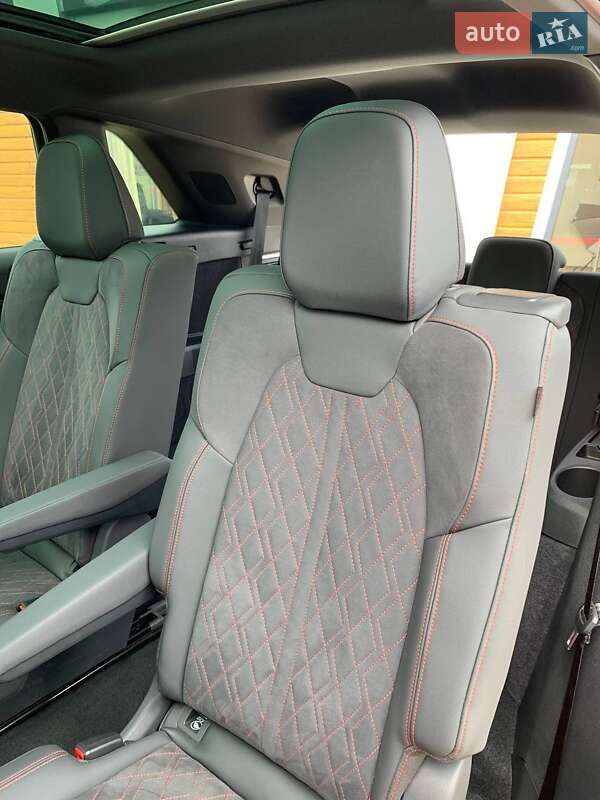 Внедорожник / Кроссовер Audi Q5 e-tron 2022 в Стрые