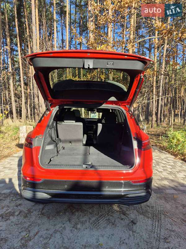 Внедорожник / Кроссовер Audi Q5 e-tron 2022 в Киеве фото 11 Внедорожник / Кроссовер Audi Q5 e-tron 2022 в Киеве