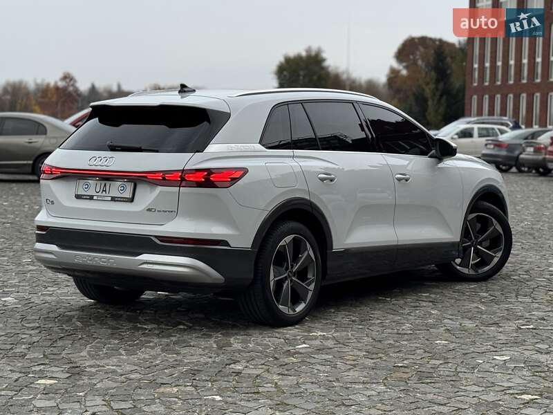 Позашляховик / Кросовер Audi Q5 e-tron 2022 в Києві