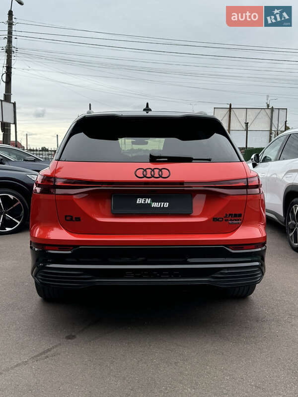 Внедорожник / Кроссовер Audi Q5 e-tron 2022 в Киеве фото 12 Внедорожник / Кроссовер Audi Q5 e-tron 2022 в Киеве