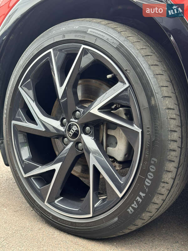 Внедорожник / Кроссовер Audi Q5 e-tron 2022 в Киеве фото 17 Внедорожник / Кроссовер Audi Q5 e-tron 2022 в Киеве