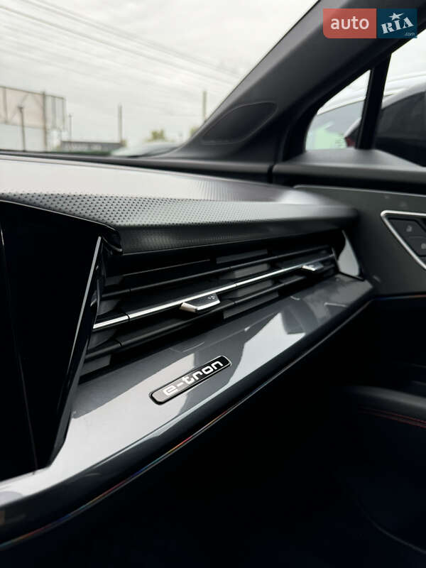 Внедорожник / Кроссовер Audi Q5 e-tron 2022 в Киеве фото 29 Внедорожник / Кроссовер Audi Q5 e-tron 2022 в Киеве