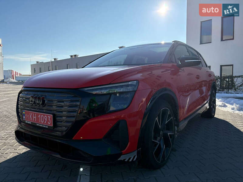 Внедорожник / Кроссовер Audi Q5 e-tron 2022 в Киеве фото 20 Внедорожник / Кроссовер Audi Q5 e-tron 2022 в Киеве