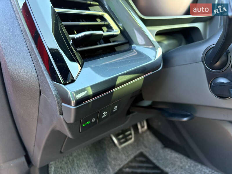 Внедорожник / Кроссовер Audi Q5 e-tron 2022 в Киеве фото 33 Внедорожник / Кроссовер Audi Q5 e-tron 2022 в Киеве
