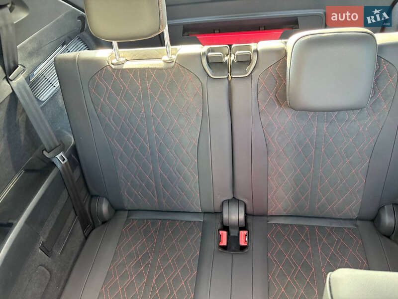 Внедорожник / Кроссовер Audi Q5 e-tron 2022 в Киеве фото 48 Внедорожник / Кроссовер Audi Q5 e-tron 2022 в Киеве