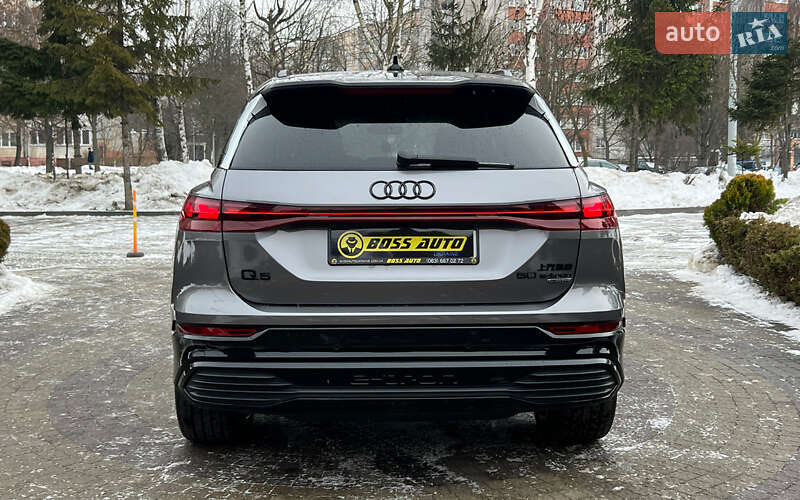 Внедорожник / Кроссовер Audi Q5 e-tron 2022 в Львове