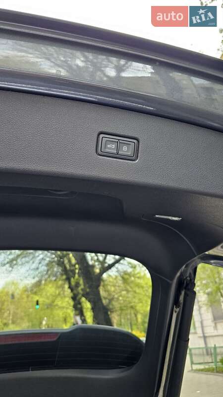 Внедорожник / Кроссовер Audi Q5 Sportback 2022 в Львове