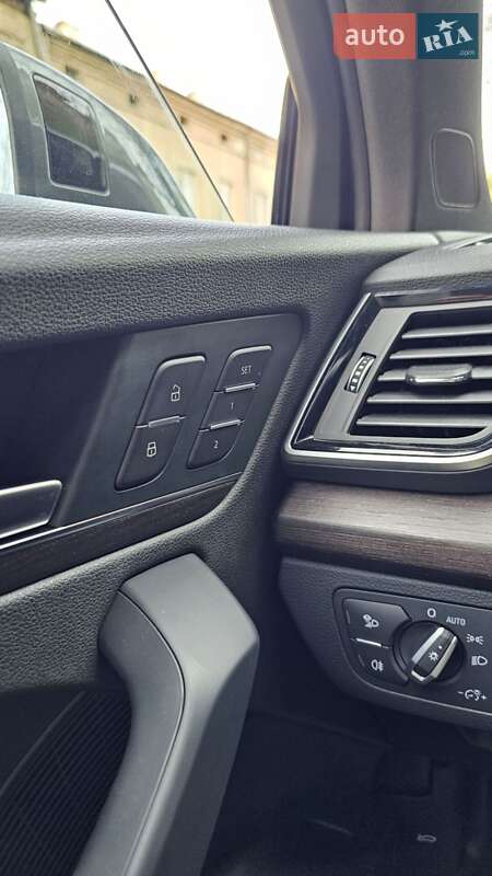 Внедорожник / Кроссовер Audi Q5 Sportback 2022 в Львове