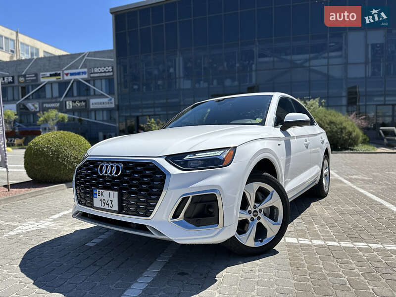 Внедорожник / Кроссовер Audi Q5 Sportback 2022 в Львове