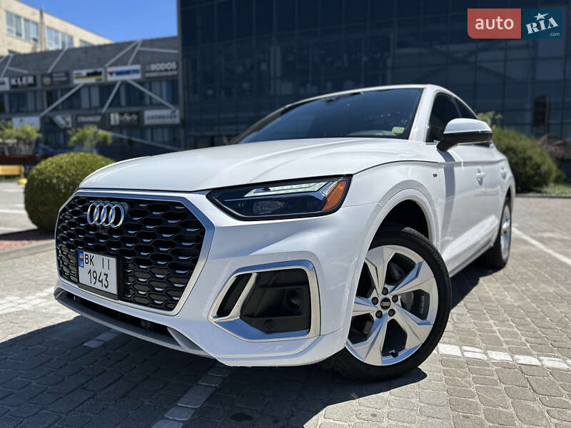 Внедорожник / Кроссовер Audi Q5 Sportback 2022 в Львове