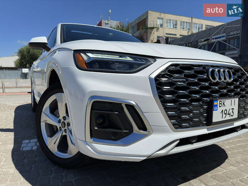 Внедорожник / Кроссовер Audi Q5 Sportback 2022 в Львове